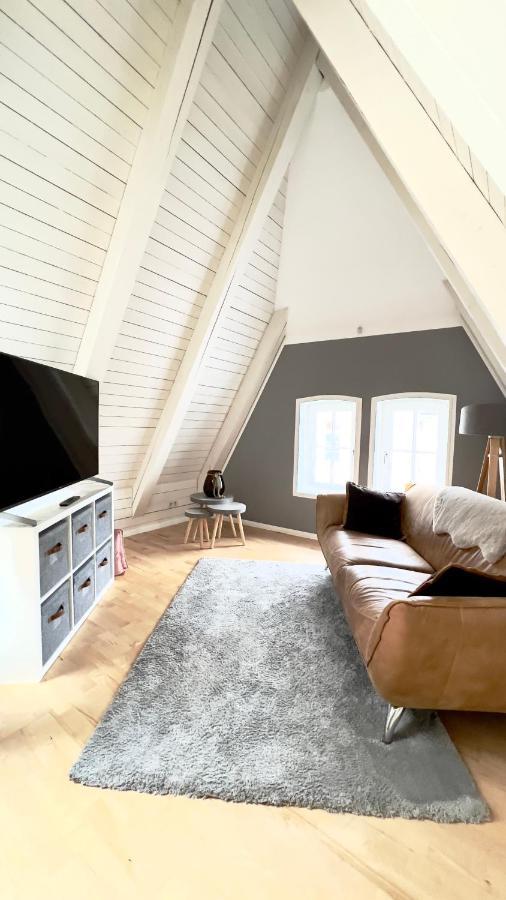 Gemuetliche Maisonettewohnung Mit Dachterrasse Am Schloss Ольденбург Экстерьер фото